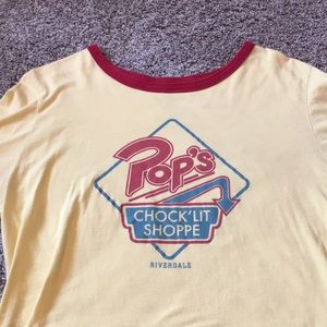 Hot Topic Riverdale Pops Chock’Lit Shoppe T-Shirt!